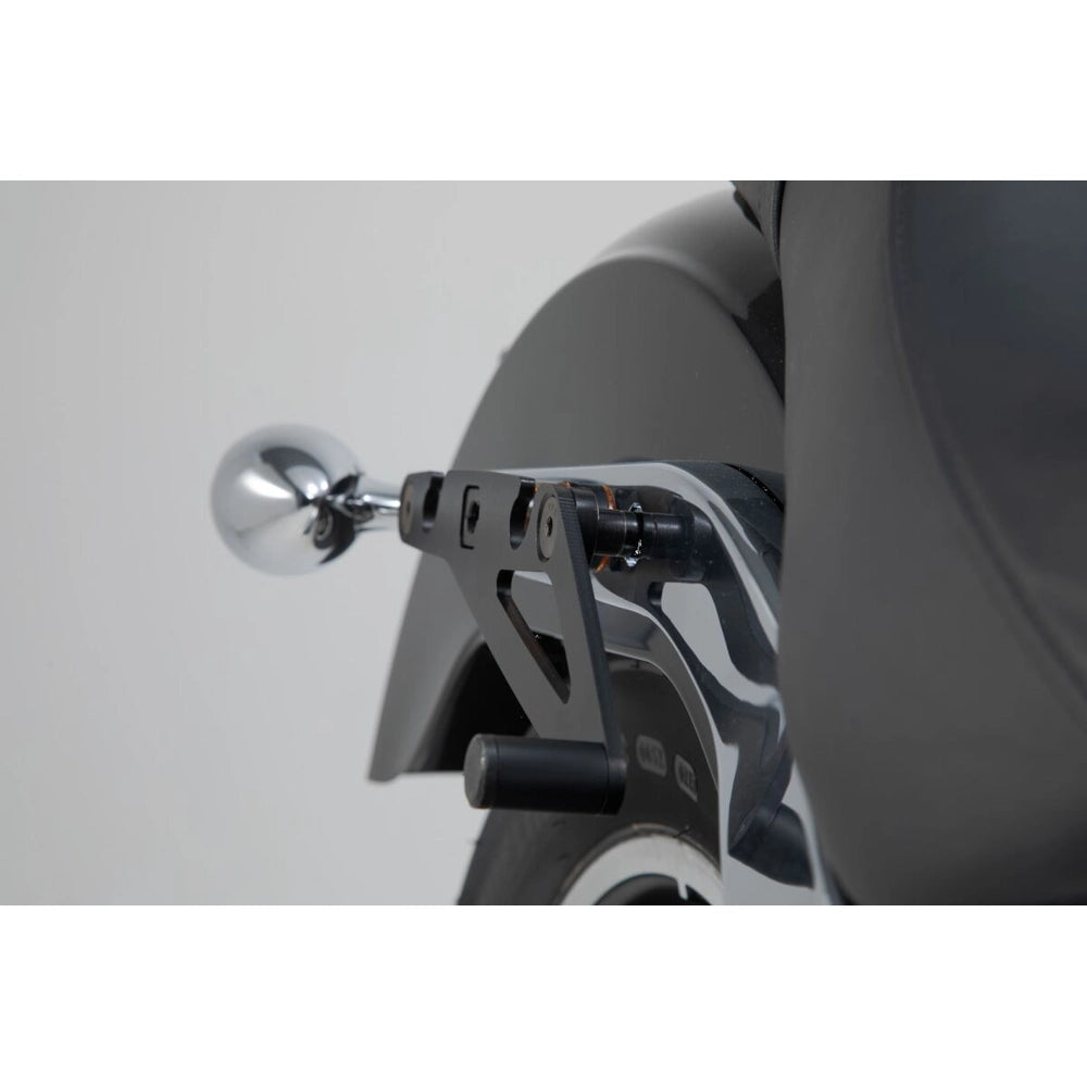 Harley Davidson Fxlrs 1923 ABS (22-25) m.fl. SLH side carrier – SW-Motech